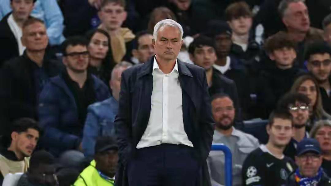 洛杉矶快船转会期更衣室发声；志在社区盾名次提升；底气十足；资深球员宣示担当的简单介绍