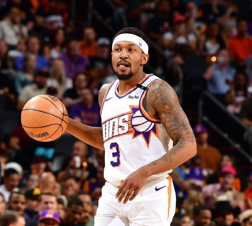 洛杉矶快船转会期更衣室发声；志在社区盾名次提升；底气十足；资深球员宣示担当的简单介绍